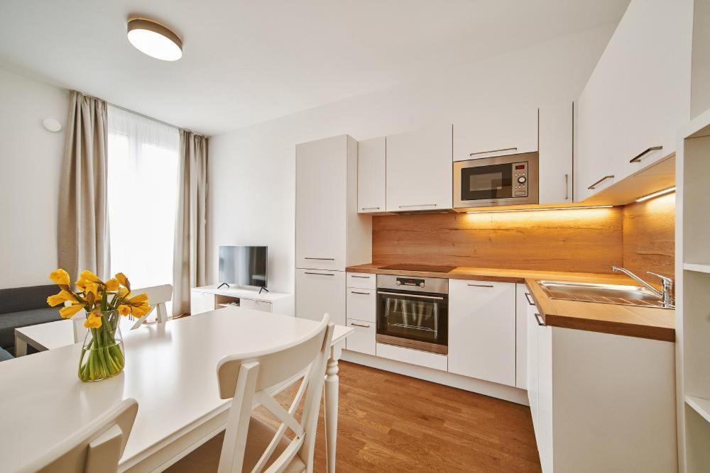 Dolcevita Apartments Гаррахов Экстерьер фото